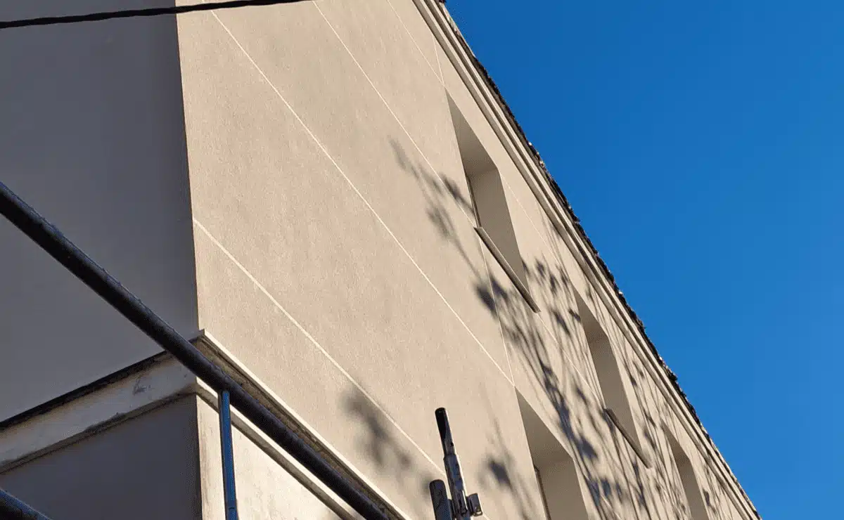 Fachada SATE en Madrid